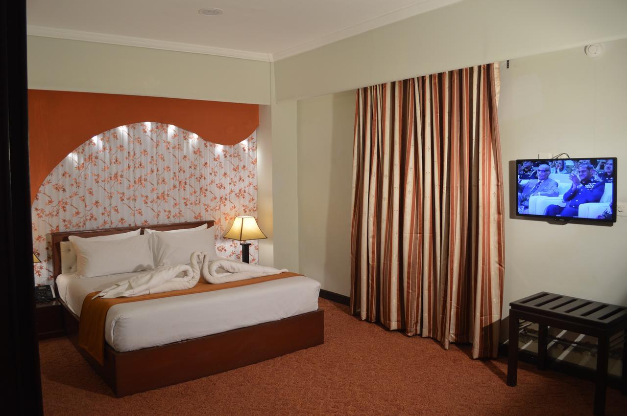 Fort Continental Hotel Peshawar Eksteriør bilde