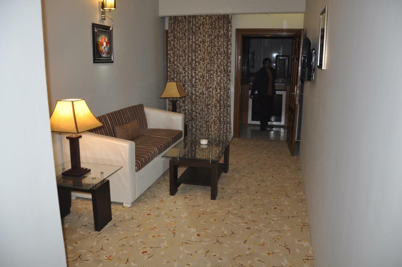 Fort Continental Hotel Peshawar Eksteriør bilde
