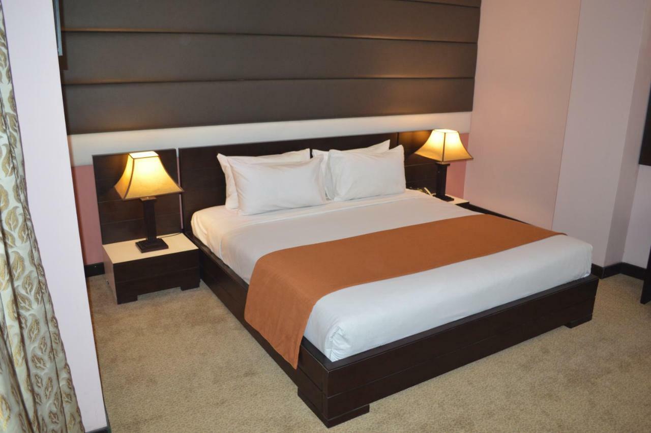 Fort Continental Hotel Peshawar Eksteriør bilde